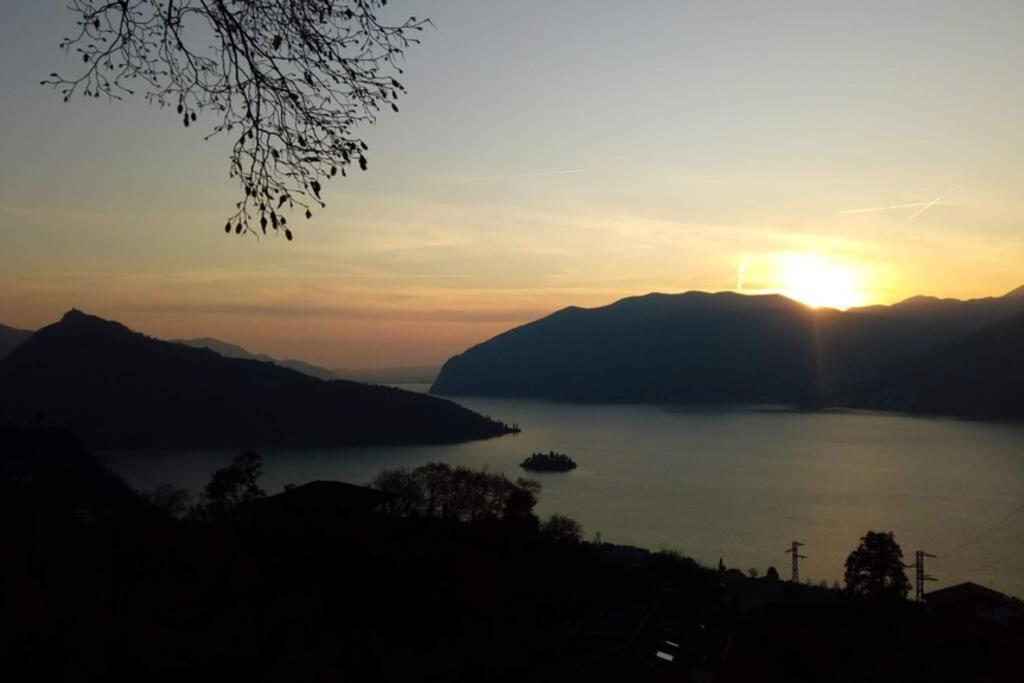 Casadolcelago Marone Villa Con Giardino Vista Lago Private Parking Luaran gambar