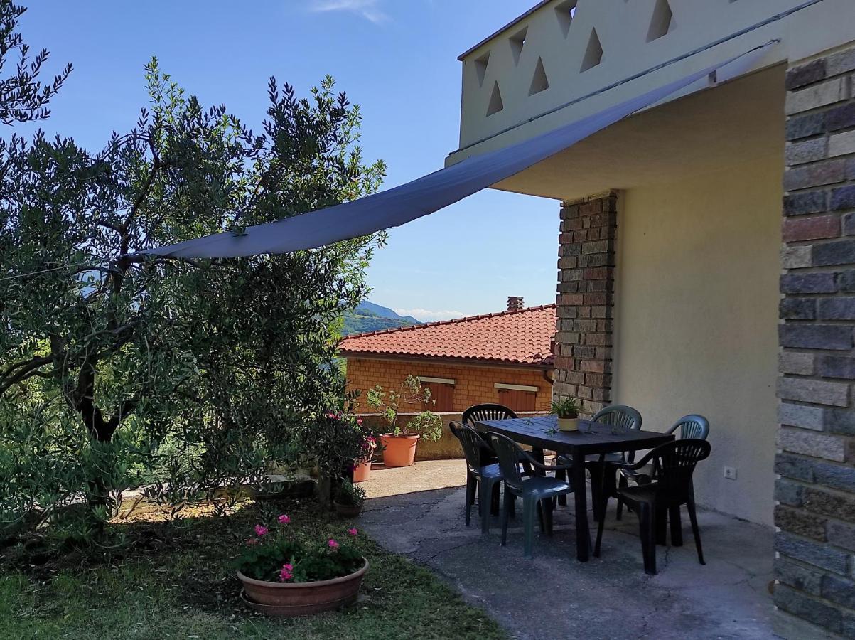 Casadolcelago Marone Villa Con Giardino Vista Lago Private Parking Luaran gambar